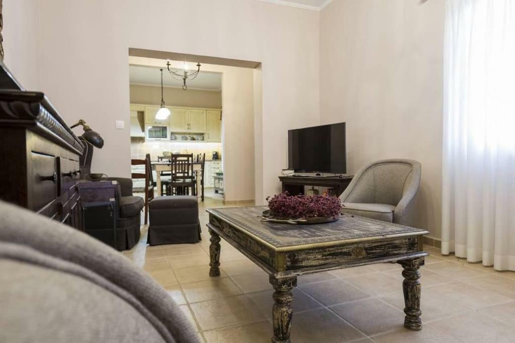 My Sweet Corner House Villa Palaiochora Bagian luar foto